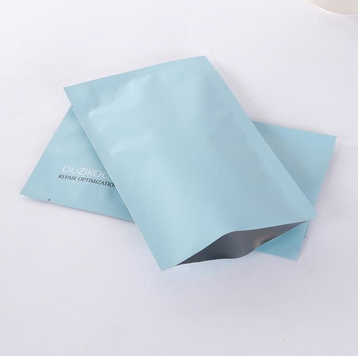 Reclosable Three Side Seal Pouch 8*8cm Packaging Zipper Bags For Dry Fruits